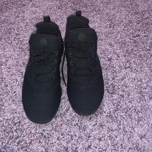 Women’s Flynit prestos